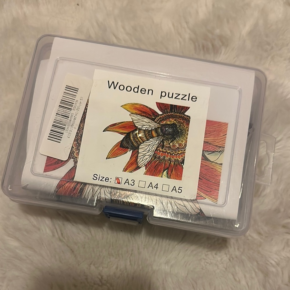 Wooden Puzzle with Bee Design - Small